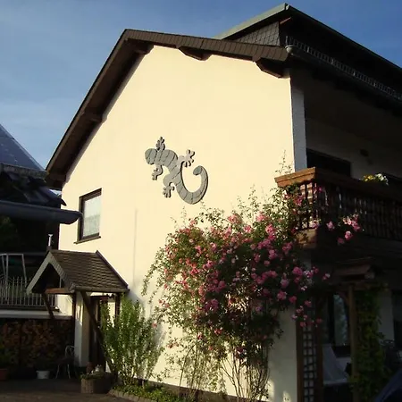 Haus Sonnenblick Apartment *